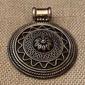 Doug Paulus dP Round Flower Medallion Pendant
